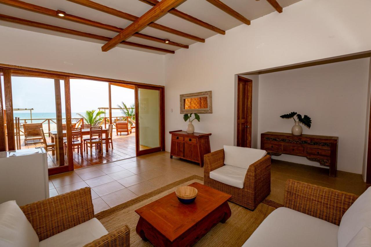 Hotel Punta Camaron Bungalows & Suites ソリトス エクステリア 写真