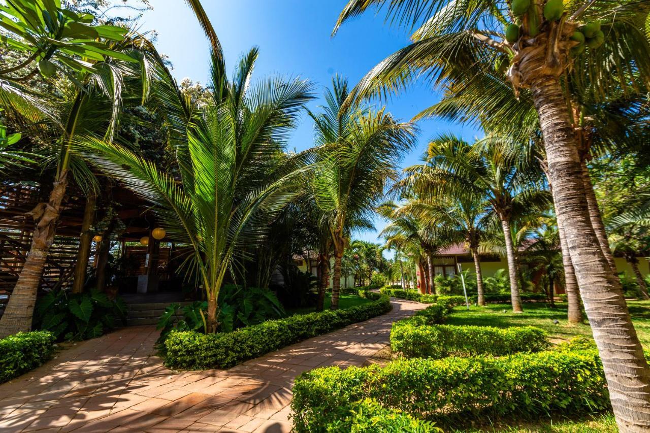 Bungalows & Suites Punta Camaron ソリトス エクステリア 写真